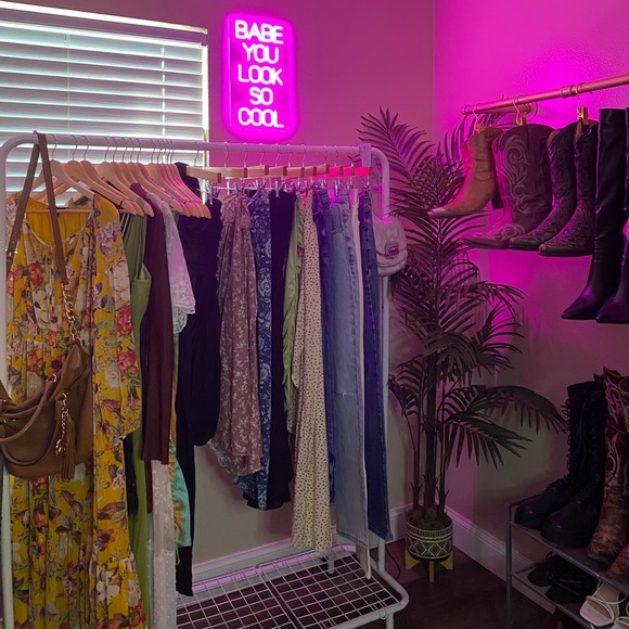 🦋 🧿Like this listing to be notified when i go live! 🧿🦋 - Picture 9 of 9